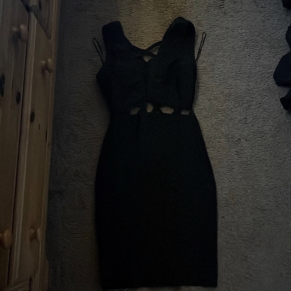 FASHION NOVA BODY CON BLACK BONDAGE CUT OUT DRESS MEDIUM